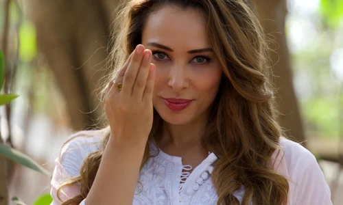 iulia vantur jpeg