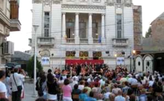 Reabilitarea imobilului Lyra este agreată de autorităţi