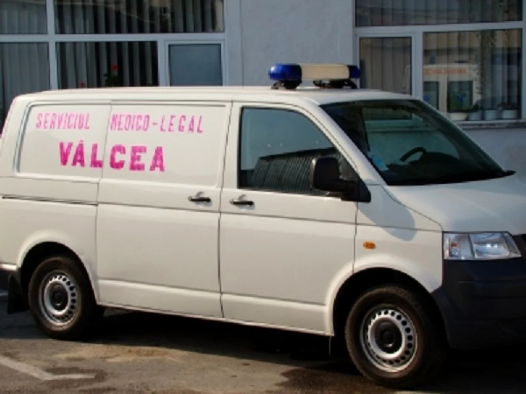 Maşină Serviciul Medicină Legală Vâlcea Foto smj ro