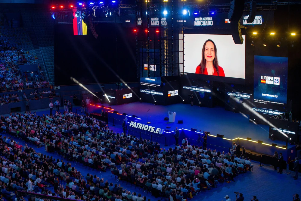 Laureata Nobelului pentru Pace îl laudă pe Trump după capturarea lui Maduro și vrea să împartă Premiul cu el