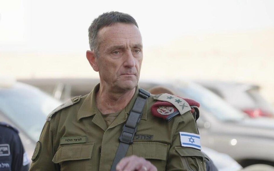 Israelul se pregătește pentru o posibilă ofensivă terestră în Liban. Atacurile vizează distrugerea infrastructurii Hezbollah 
