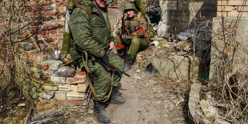 soldati rusi in Mariinka în 20 martie 2022 profimedia 0672268331 jpg