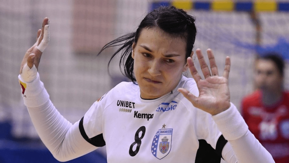 Reacție lipsită de bun-simț a FC Rapid după scandalul dintre ultrași și Cristina Neagu. „Suntem exemplu de civilizație”