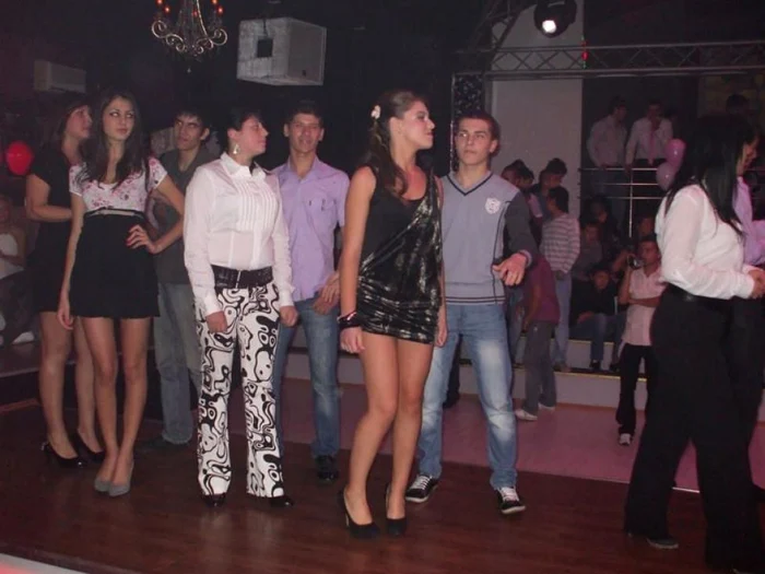 Balul s-a desfăşurat în club Diamond