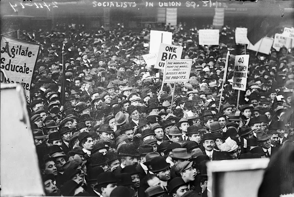 Manifestație socialistă în Union Square din New York, la 1 mai 1912 (© Library of Congress)