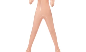 Păpuşa gonflabilă este preferata bărbaţilor singuri şi este una dintre cele mai cumpărate jucării sexuale jpeg