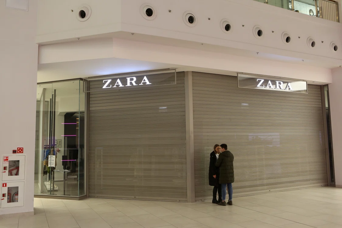 foto magazin de haine Zara închis