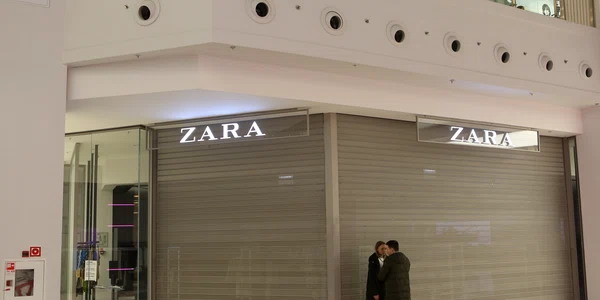 Magazin Zara închis în Rusia FOTO Shutterstock 
