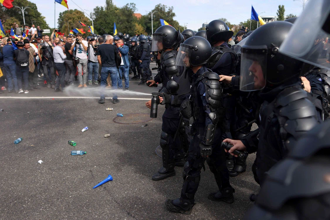 27 de persoane au fost reținute în urma violențelor din Piața Victoriei, din 15 septembrie. 