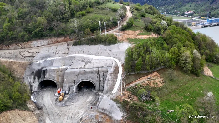 Tunelul Robești de pe Autostrada Sibiu-Pitești. Foto: Daniel Guță