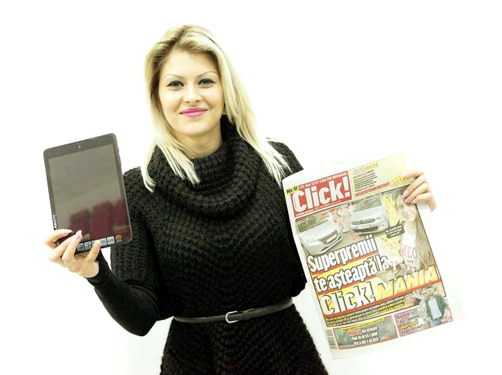 
    «Chiar îmi doream mult o tabletă»   Anamaria Scurtu  22 de ani, studentă  