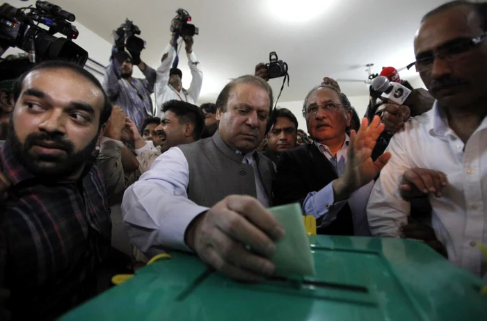 Nawaz Sharif, în momentul votului FOTO Reuters