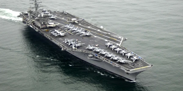 portavionul uss nimitz sua foto wikimedia.org