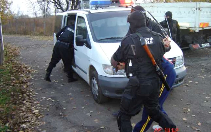 Brăila:Poliţiştii au prins un bătăuş şi i-au întocmit dosar penal