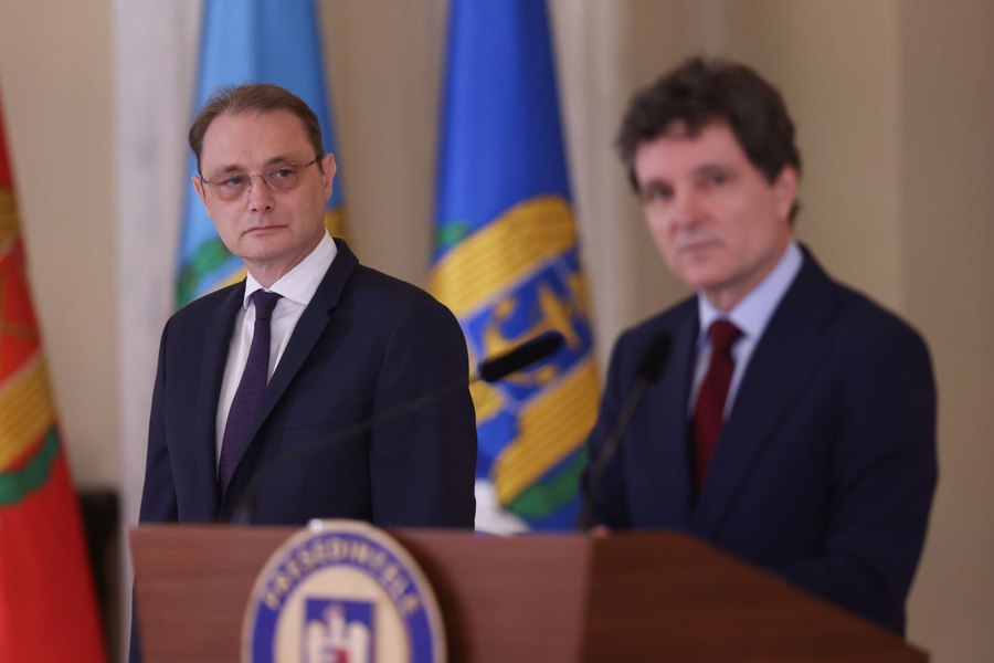 Evanghelia bugetară după Luca: covrigi, apostoli și un buget cu gaură în mijloc