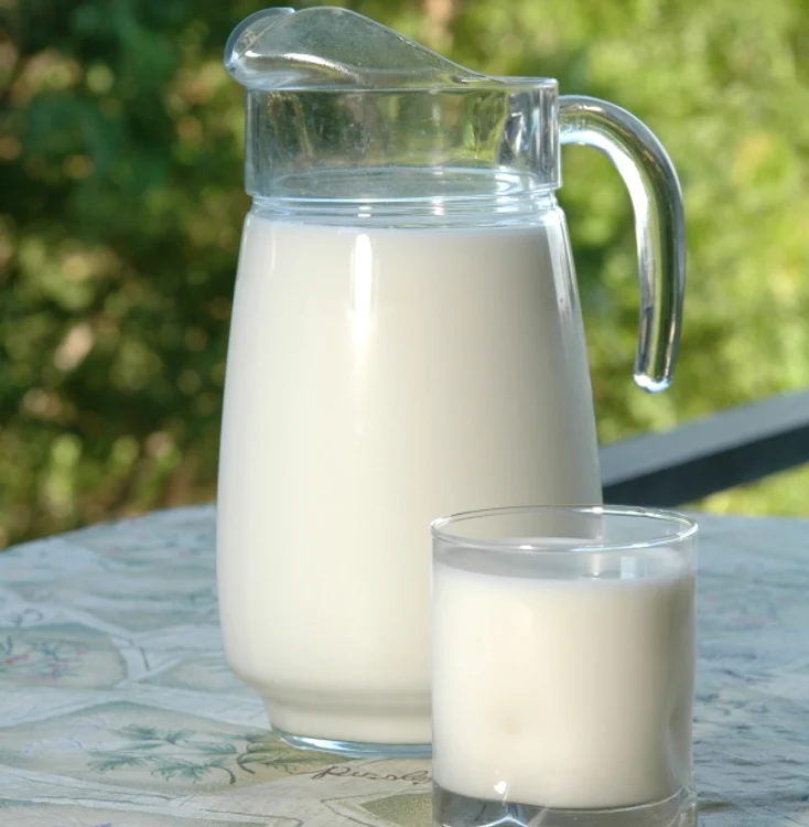 După vârsta de 2 sau chiar 10 ani, unele persoane nu mai tolerează laptele sau produsele lactate.www.clicksanatate.ro