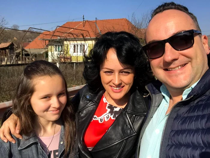 Emőke Mosoni cu familia