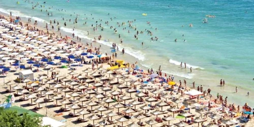 2009: România avea plajele populate doar în weekend-uri, iar hotelurile erau aproape goale, în timp ce litoralul bulgăresc gemea de turişti