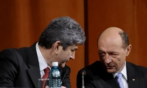 oprea si basescu foto andreea balaurea mediafax 68824900 jpeg