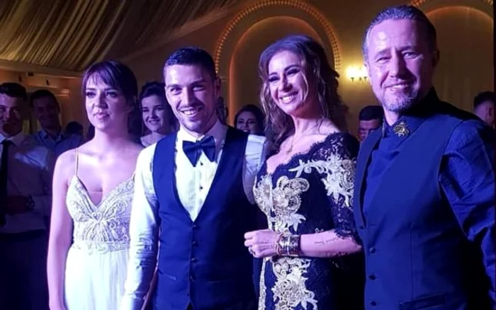 Cei doi miri alături de Anamaria Prodan şi Laurenţiu Reghencampf. Foto: Facebook/ Hanul dintre Sălcii