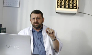 "Secretul e să fii foarte atent la realitatea înconjurătoare" interviu cu actorul şi profesorul Adrian TITIENI jpeg