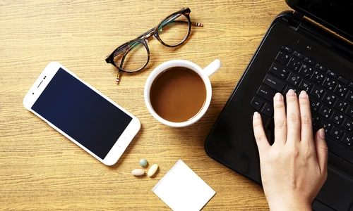 Evita sa ti iei aceste medicamente cu cafeaua de dimineata  Sura foto Shutterstock 413715892 jpg