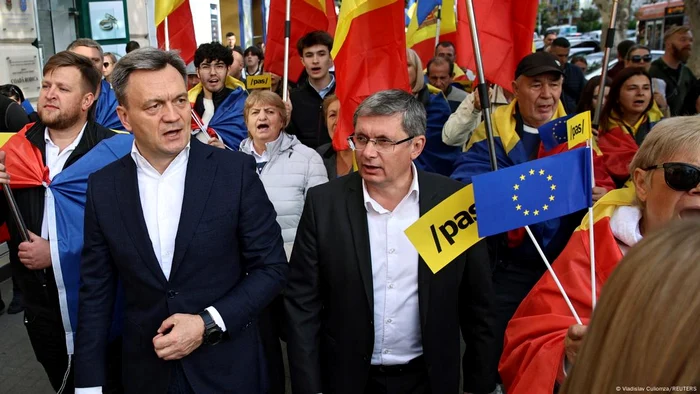 Dorin Recean şi Igor Grosu la demonstraţia pro-Europa organizată de PAS