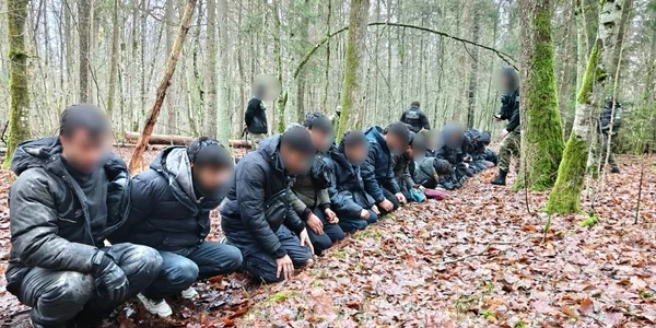 imigranţi au intrat în Polonia printr un pasaj săpat din Belarus FOTO X @TheJohnNewsx7 1 jpeg