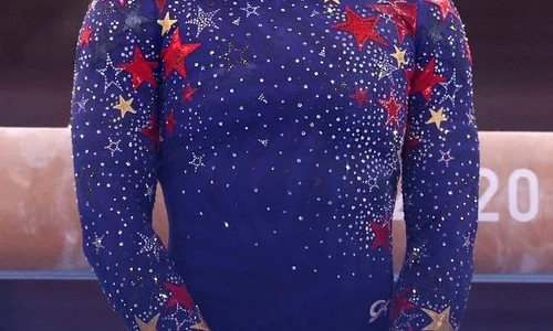 1 simone biles cea mai mare gimnasta americana din toate timpurile s a retras de la olimpiada de la tokyo jpg jpeg