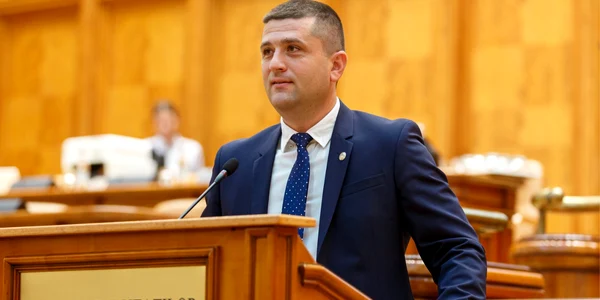 foto facebook radu miruta png