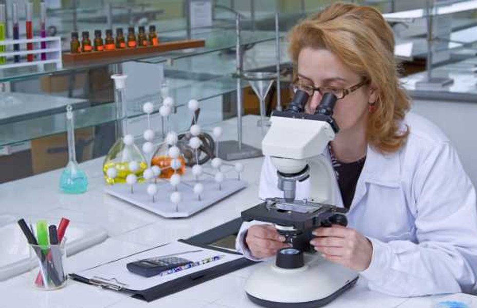 Descoperire revoluționară. Mutațiile asociate cancerului pot fi depistate cu trei ani înainte de stabilirea diagnosticului