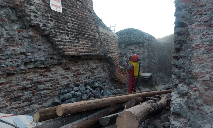 Lucrari Cetatea Poenari 02 foto CJ Arges jpg