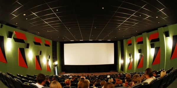 cinema cinematograf film FOTO Shutterstock