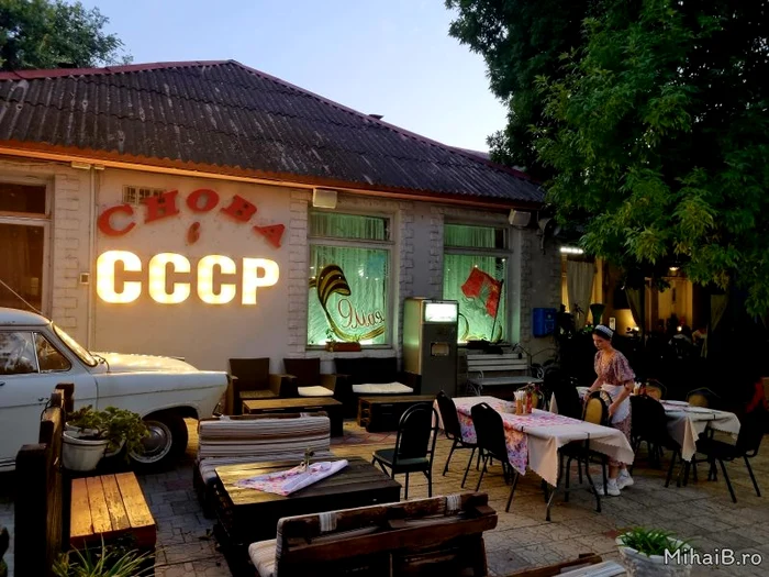 Restaurantul „Back to URSS” din Tiraspol. FOTO: Mihai B.