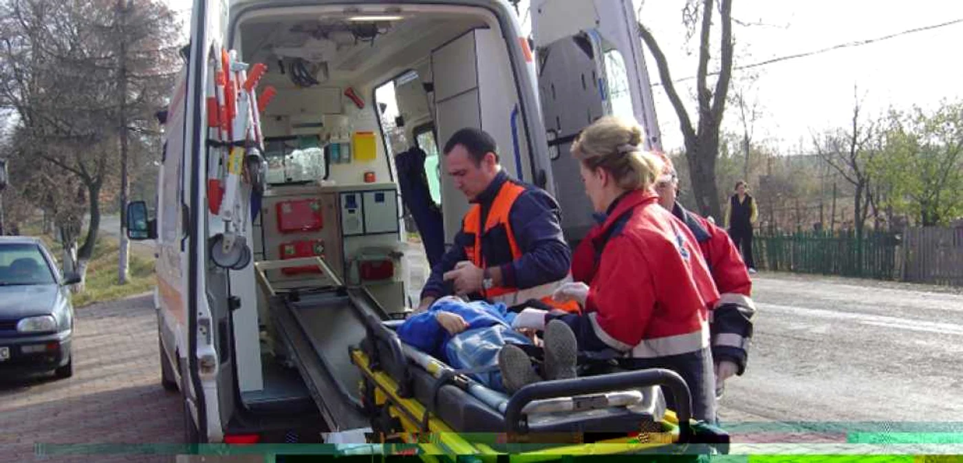 Accidentul a avut loc din cauza neatenţiei ambilor şoferi