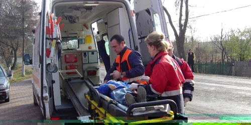 Accidentul a avut loc din cauza neatenţiei ambilor şoferi