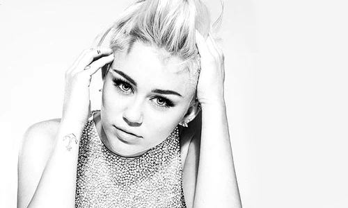 Miley Cyrus in 2013 jpeg