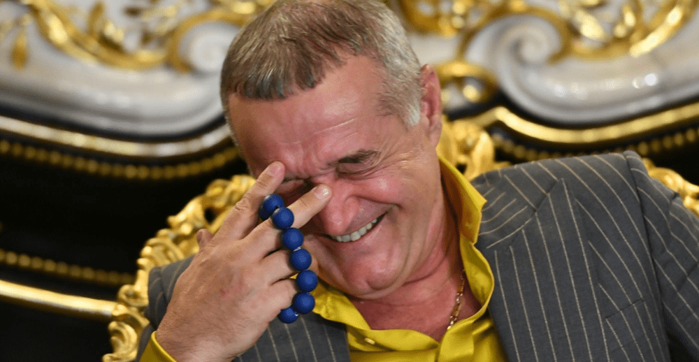 Gigi Becali, la rugăciune. Unde a plecat patronul FCSB după rușinea istorică din Conference League