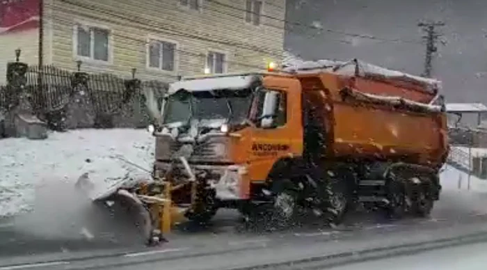 
    Turiștii din Predeal au filmat ninsoarea din 26 martie 2019FOTO: Facebook  