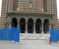 Treptele "udate" de sângele revoluţionarilor se sfărâmă sub barosul muncitorilor