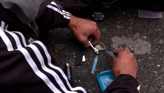 Consumator de droguri Foto captură YouTube jpg