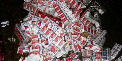 Bistriţa : Un hunedorean a fost prins cu peste 3.000 de pachete de  ţigări netimbrate