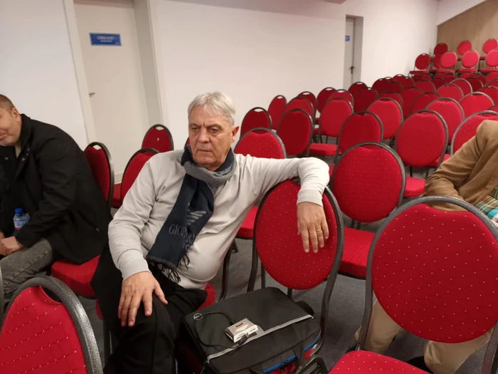 Sorin Cârțu a fost în sală la conferința de presă a noului tehnician