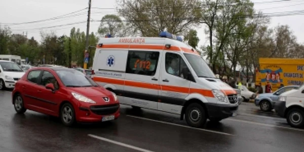 Constanţa: Traficul pe DN 39 Constanţa- Mangalia, blocat de un accident rutier
