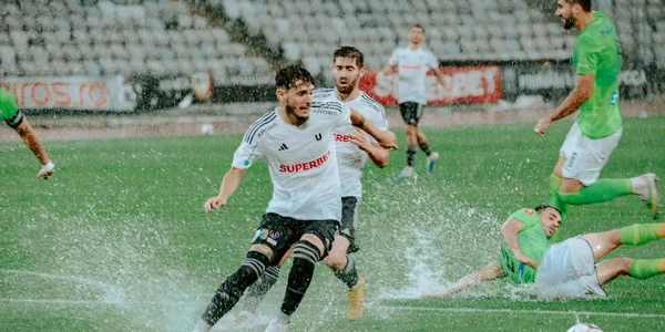 U Cluj și POoli Iasi, meci amanat din cauza ploii FOTO Faceb FC Univ Cluj jpg
