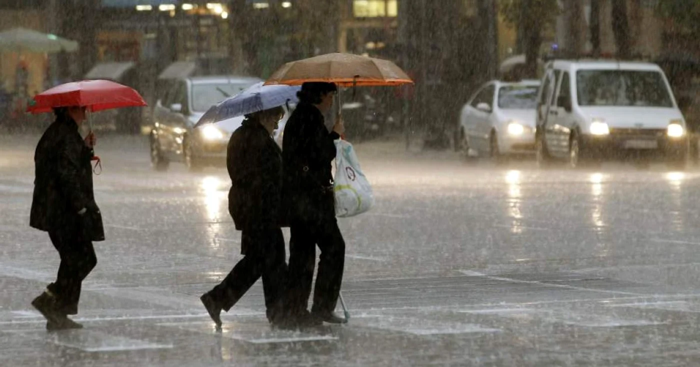 Informarea meteo este valabilă de duminică dimineaţă până luni, la prânz. FOTO Adevărul