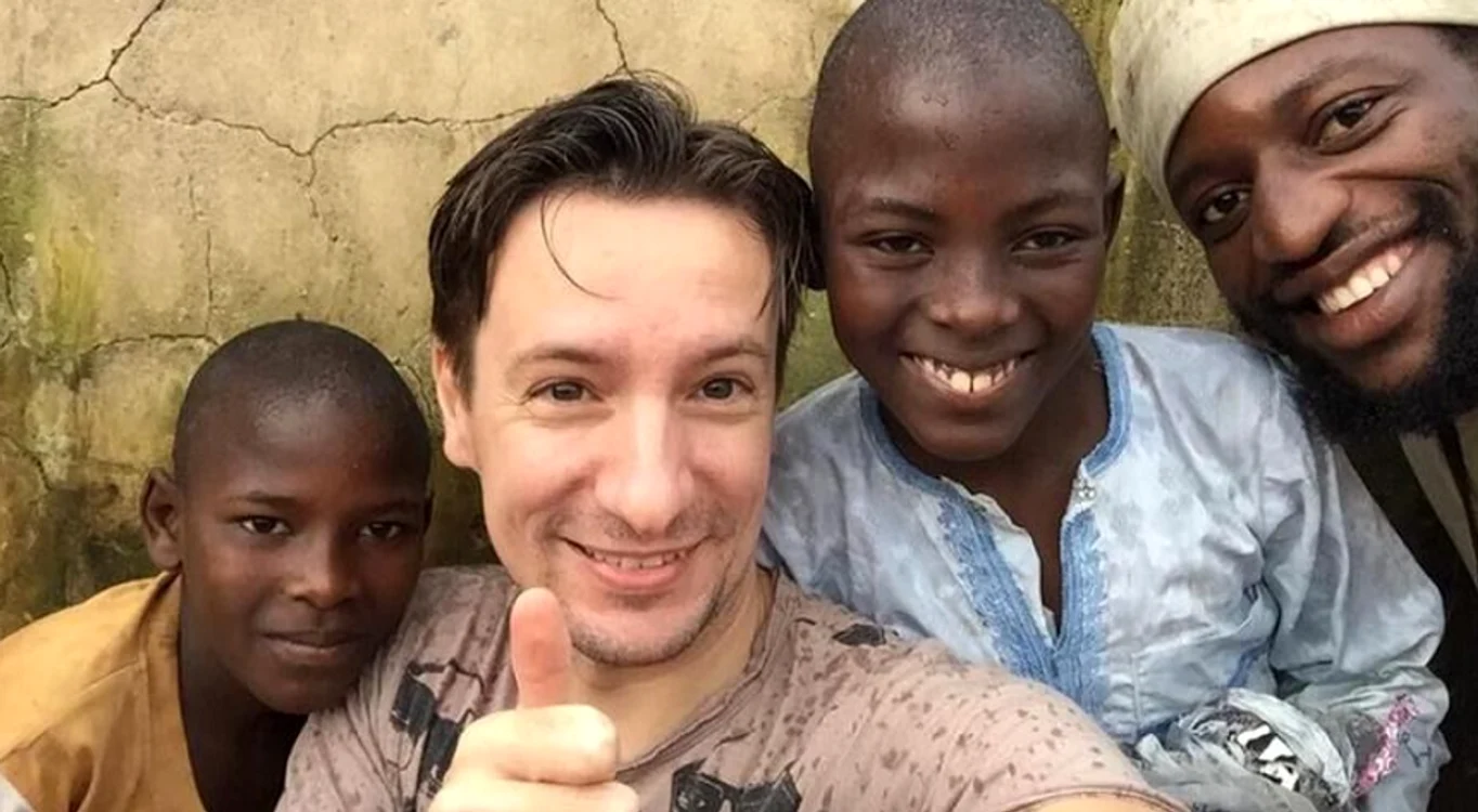 
    Ambasadorul Italiei în Republica Democratică Congo, Luca Attanasio, a fost ucis Sursă foto: Twitter  