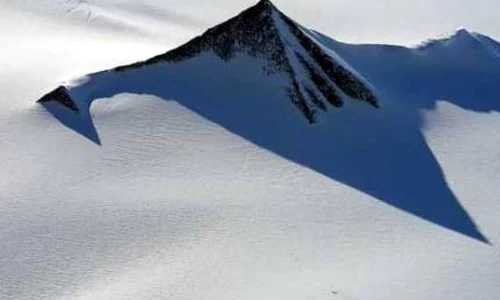 Piramide descoperite în Antarctica jpeg