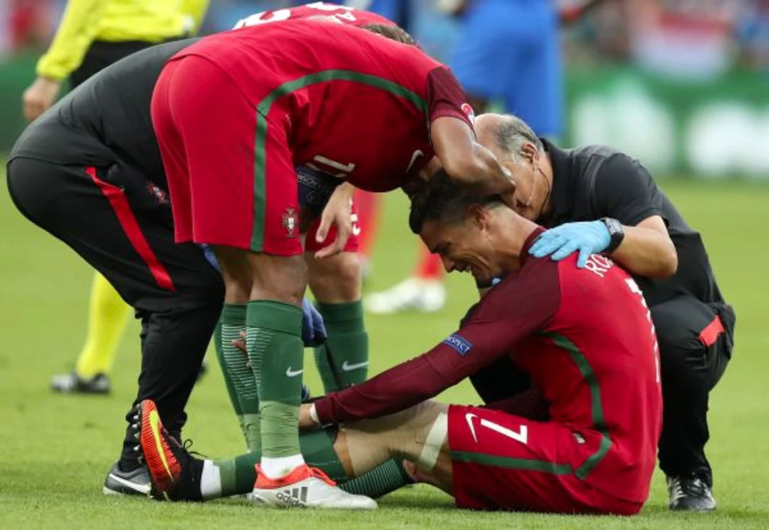 Cristiano Ronaldo plange