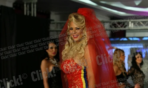 Roxana Nemeş la Bucharest Fashion Week (Foto: Dorin Constanda) jpeg